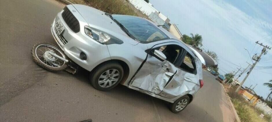 Imagem de compartilhamento para o artigo Acidente entre carro e moto deixa dois feridos em Três Lagoas da MS Todo dia
